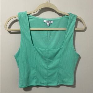 NWOT! AFRM Green Sleeveless Fitted Crop Tank Top